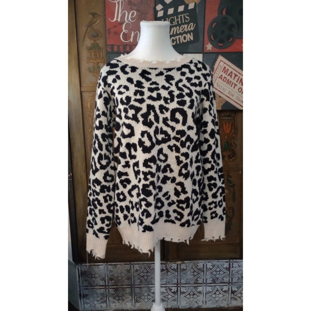 Staccato Women's Leopard Animal Print Knit Acrylic Crew Neck Pullover Sweater S